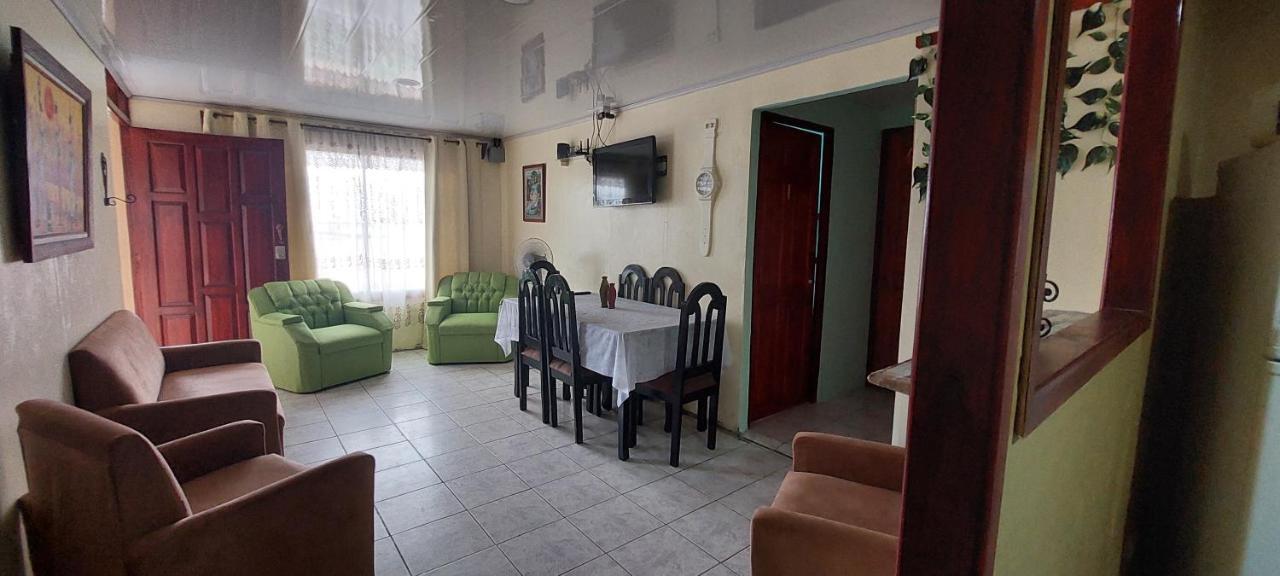 Hostel Casa Marina Puerto Limon Esterno foto