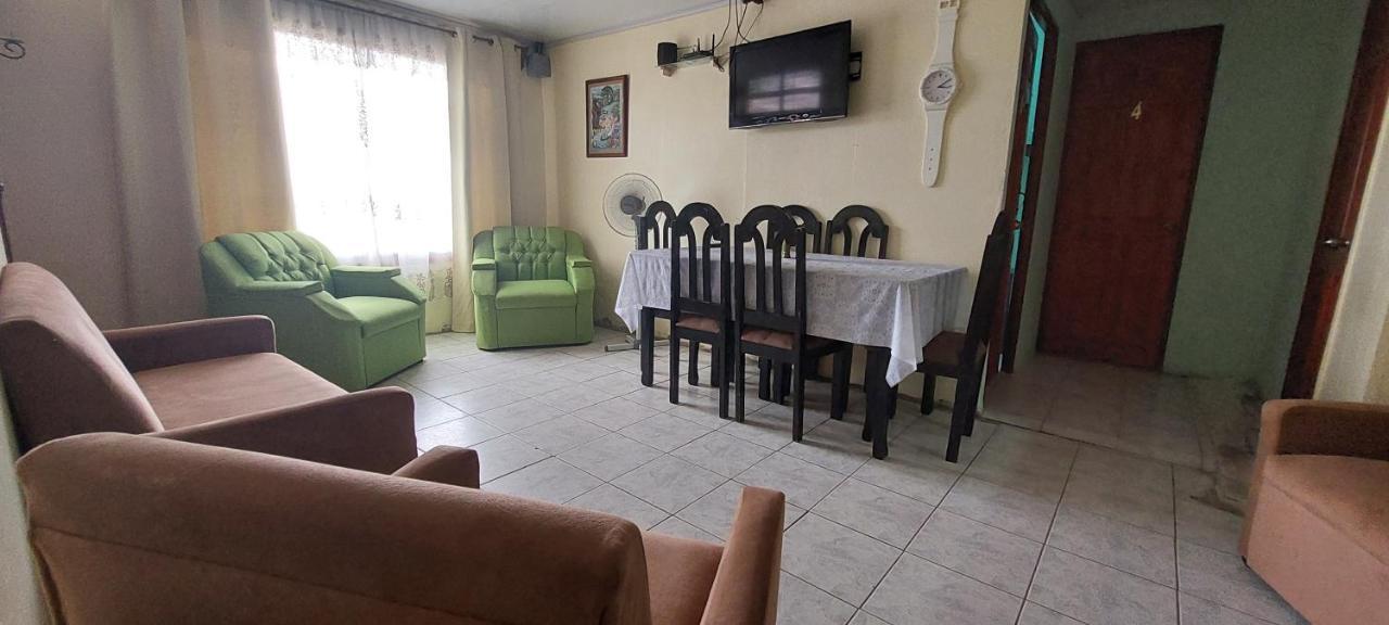 Hostel Casa Marina Puerto Limon Esterno foto