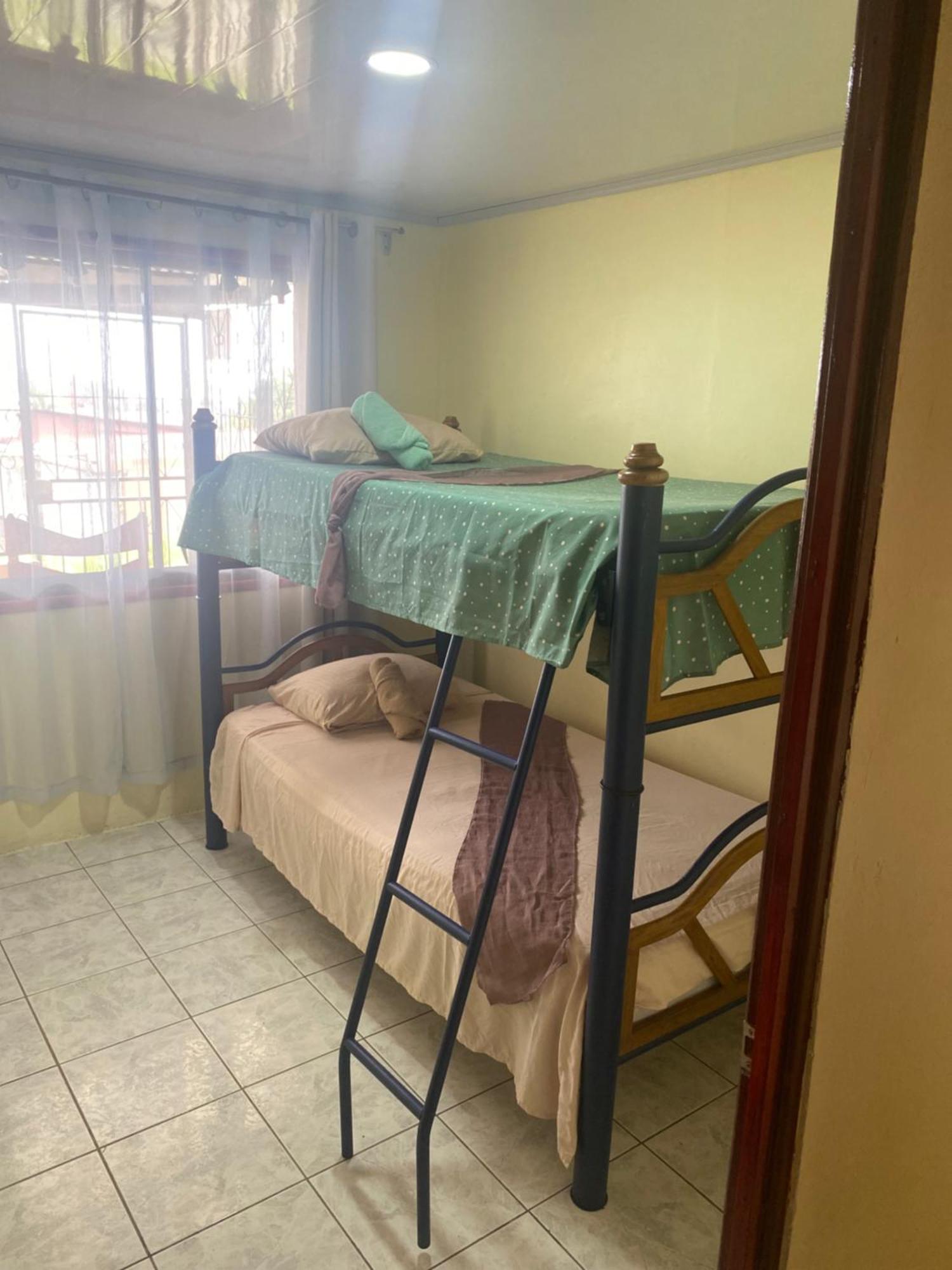 Hostel Casa Marina Puerto Limon Esterno foto